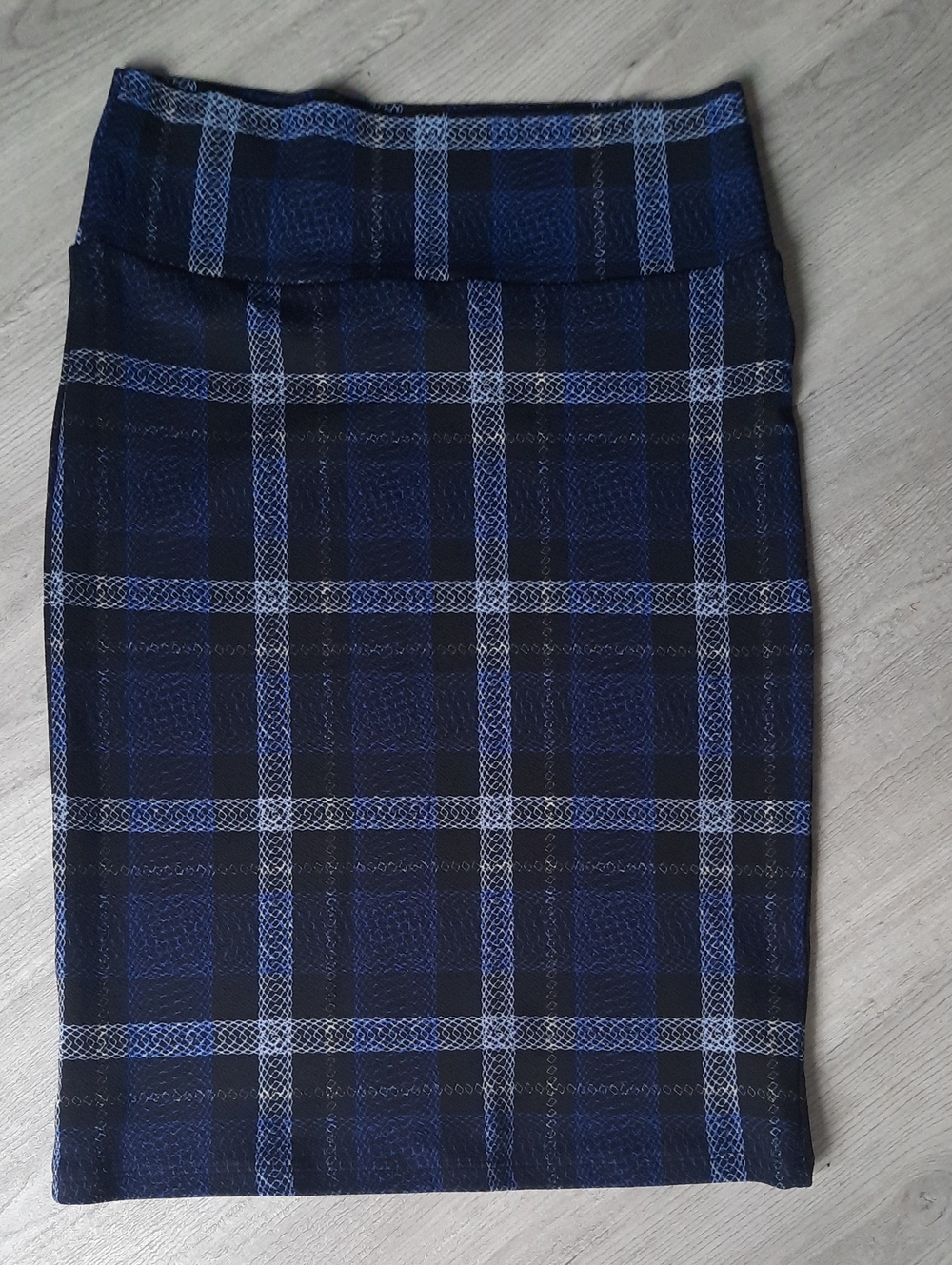 Lularoe Black And Blue Plaid Cassie Skirt